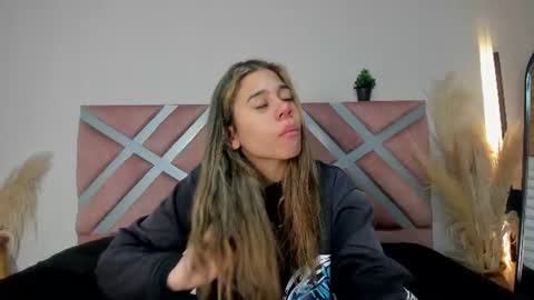 Rachell online show from June 13, 4:21 am