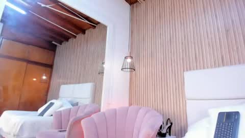 Snapshot of rachell_queenn1 chatting on May 12, 1:41 pm rachell_queenn1 online show from May 12, 1:41 pm
