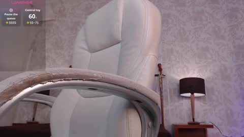 rachellparker_ online show from February 5, 11:15 am