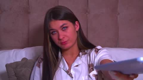 RachellSimpson online show from January 16, 4:38 am