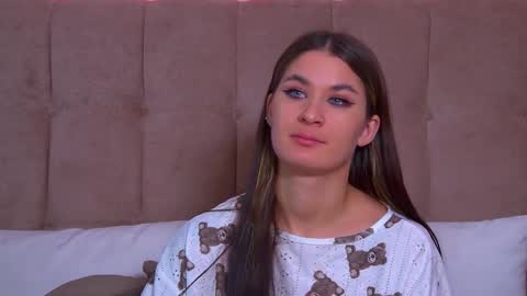 RachellSimpson online show from January 17, 7:30 am