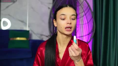 Snapshot of rachelravee chatting on October 20, 4:13 am Ann online show from October 20, 4:13 am