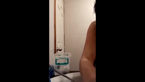 Snapshot of raclomasecret chatting on December 15, 11:36 am Racloma Secret online show from December 15, 11:36 am