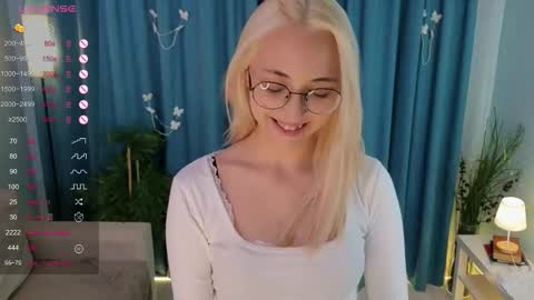 Karina online show from September 17, 9:05 pm