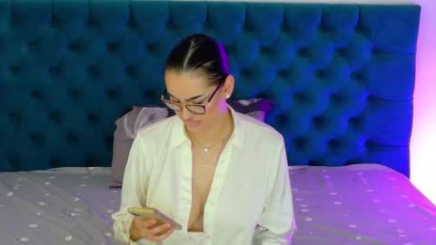 sweet peach online show from November 13, 7:18 am