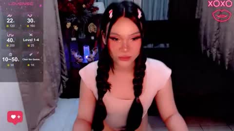 Snapshot of raeganclinton chatting on October 31, 12:33 am raeganclinton online show from October 31, 12:33 am