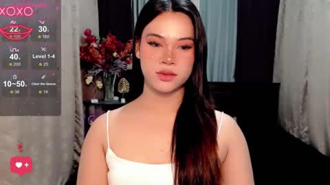 Snapshot of raeganclinton chatting on November 25, 12:43 am raeganclinton online show from November 25, 12:43 am