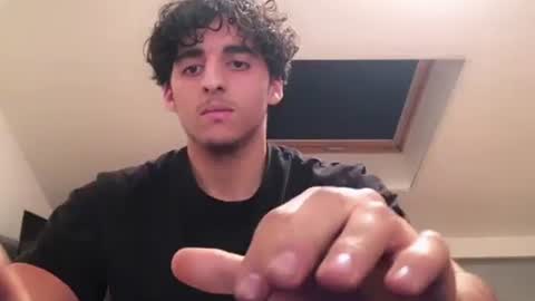 Snapshot of raes69 chatting on December 9, 7:39 pm raes online show from December 9, 7:39 pm