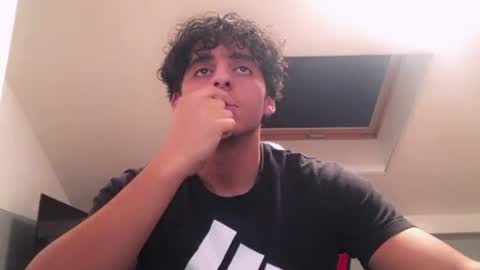 Snapshot of raes69 chatting on December 11, 6:20 pm raes online show from December 11, 6:20 pm