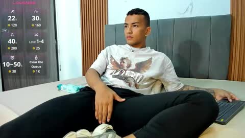 rafa_cruz online show from September 22, 1:02 pm