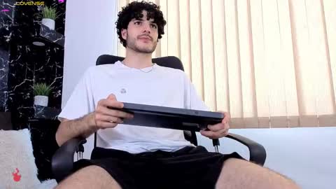 R A F A E L online show from March 3, 8:15 pm