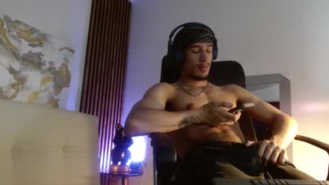 IG online show from February 5, 4:06 am