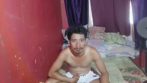Raffyhardcock4u online show from May 2, 5:01 am