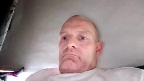 Bigthickdickinvic online show from October 18, 9:04 pm