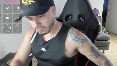 Snapshot of ragnar_lothbrok77 chatting on October 7, 7:22 pm ragnar_lothbrok77 online show from October 7, 7:22 pm