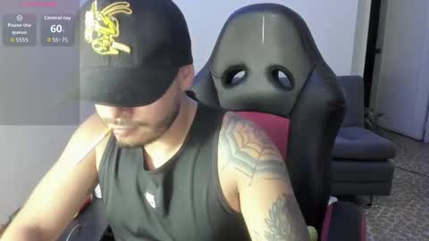 Snapshot of ragnar_lothbrok77 chatting on October 10, 10:42 pm ragnar_lothbrok77 online show from October 10, 10:42 pm