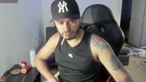 Snapshot of ragnar_lothbrok77 chatting on October 16, 9:38 pm ragnar_lothbrok77 online show from October 16, 9:38 pm