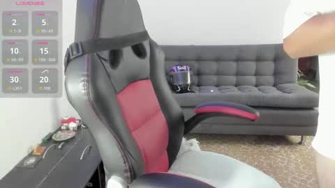 Snapshot of ragnar_lothbrok77 chatting on October 19, 8:20 pm ragnar_lothbrok77 online show from October 19, 8:20 pm