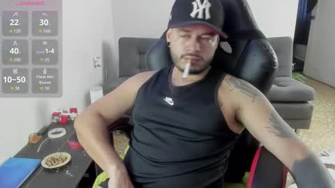 Snapshot of ragnar_lothbrok77 chatting on November 16, 6:35 pm ragnar_lothbrok77 online show from November 16, 6:35 pm