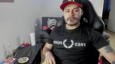 Snapshot of ragnar_lothbrok77 chatting on December 14, 8:57 pm ragnar_lothbrok77 online show from December 14, 8:57 pm