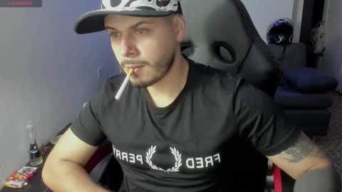 ragnar_lothbrok77 online show from February 18, 6:20 am