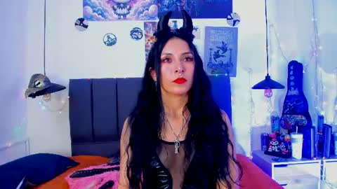 Raia online show from June 17, 2:03 am