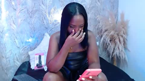 raichellcooper1 online show from December 18, 7:09 pm