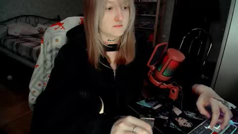 Kate online show from March 6, 2:02 pm