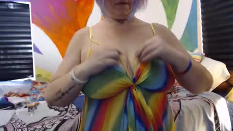 RainbowNLucky online show from November 12, 6:41 pm