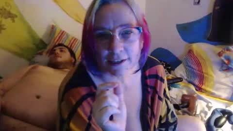 RainbowNLucky online show from December 22, 5:37 am