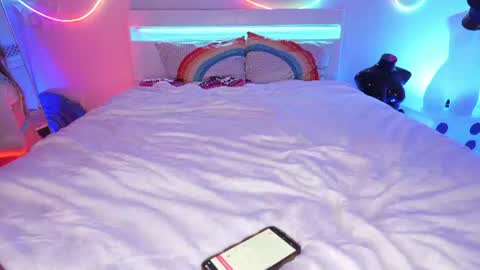 Snapshot of rainbowslut chatting on July 25, 4:54 am Mary Rainz online show from July 25, 4:54 am