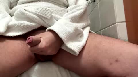 Snapshot of raindog72 chatting on November 15, 11:51 am Raindog online show from November 15, 11:51 am