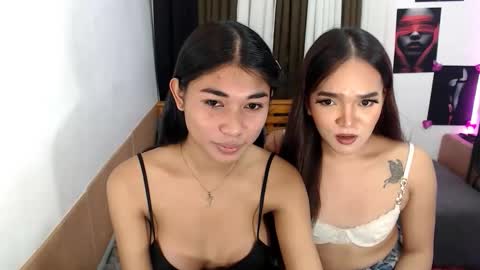 raindrizzle1706 online show from March 16, 5:44 am