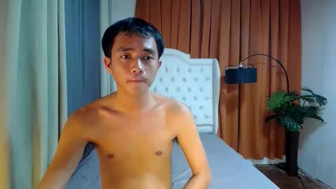 Snapshot of raindrop_cummmer chatting on March 8, 12:09 pm rain online show from March 8, 12:09 pm