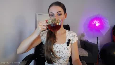 Call me Lei online show from October 5, 3:32 pm