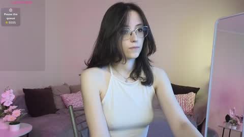 Snapshot of rainybella chatting on May 2, 7:02 am rainybella online show from May 2, 7:02 am