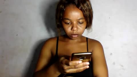 Snapshot of raissa38 chatting on December 16, 10:37 pm raissa38 online show from December 16, 10:37 pm