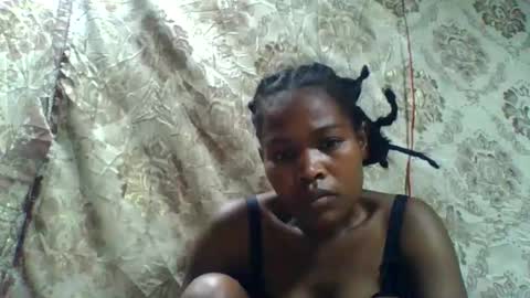 Snapshot of raissalove688460 chatting on June 2, 1:18 am raissalove688460 online show from June 2, 1:18 am
