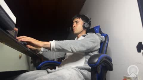 Enzo online show from February 15, 3:36 am