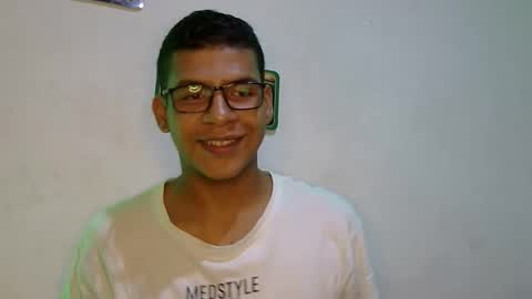 Snapshot of ralfael_feet chatting on September 10, 1:49 am rafa online show from September 10, 1:49 am