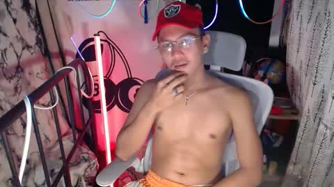 Snapshot of ralfhuge24 chatting on February 13, 3:52 pm ralfhuge24 online show from February 13, 3:52 pm