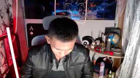 Snapshot of ralfhuge24 chatting on February 16, 3:41 pm ralfhuge24 online show from February 16, 3:41 pm