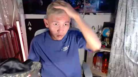 Snapshot of ralfhuge24 chatting on March 14, 5:35 am ralfhuge24 online show from March 14, 5:35 am