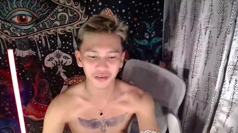 ralfhuge24 online show from May 8, 11:26 am