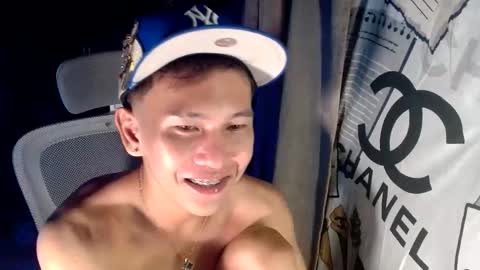 ralfhuge24 online show from June 8, 5:13 pm