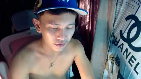 ralfhuge24 online show from June 22, 12:02 am