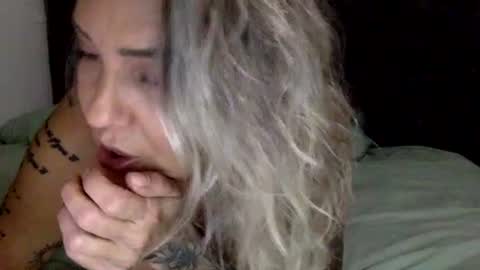 Mamakel online show from October 13, 2:11 am