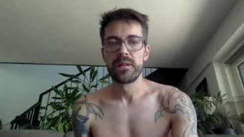 Snapshot of ramler0815 chatting on May 29, 8:01 am ramler0815 online show from May 29, 8:01 am