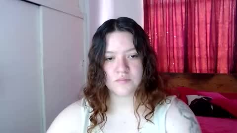 Snapshot of ramona15 chatting on May 26, 9:33 pm Ramona online show from May 26, 9:33 pm