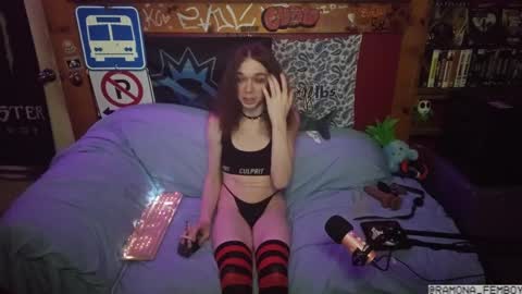 ramona_femboy online show from September 27, 3:00 am